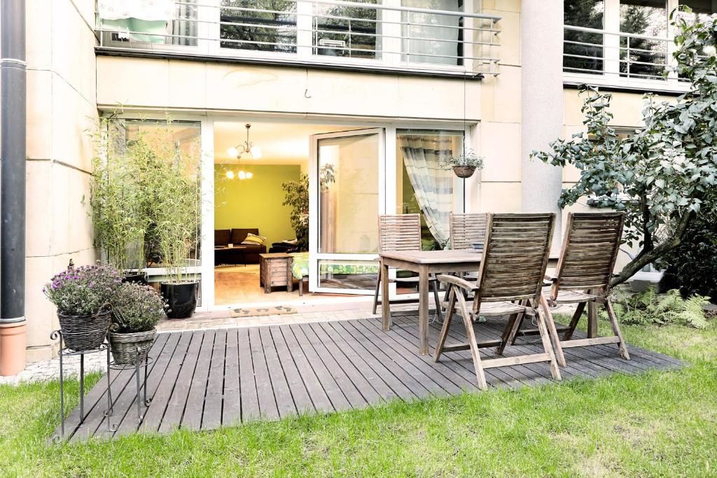 Апартаменты Lovely Garden Flat near Royal Park Варшава-23