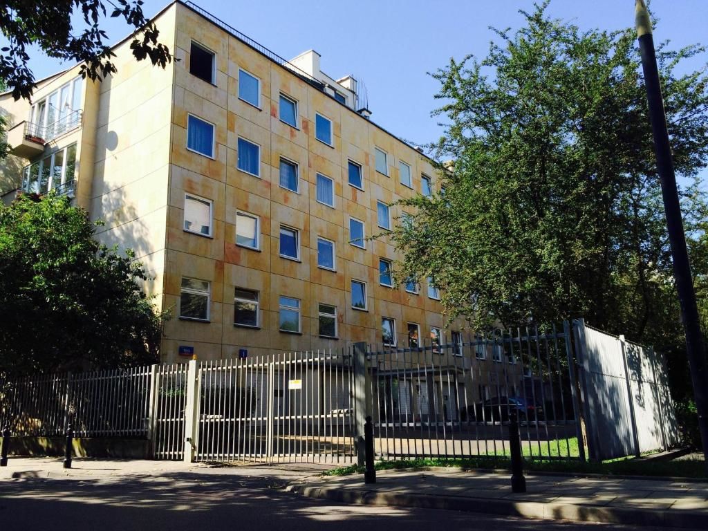 Апартаменты Lovely Garden Flat near Royal Park Варшава-36